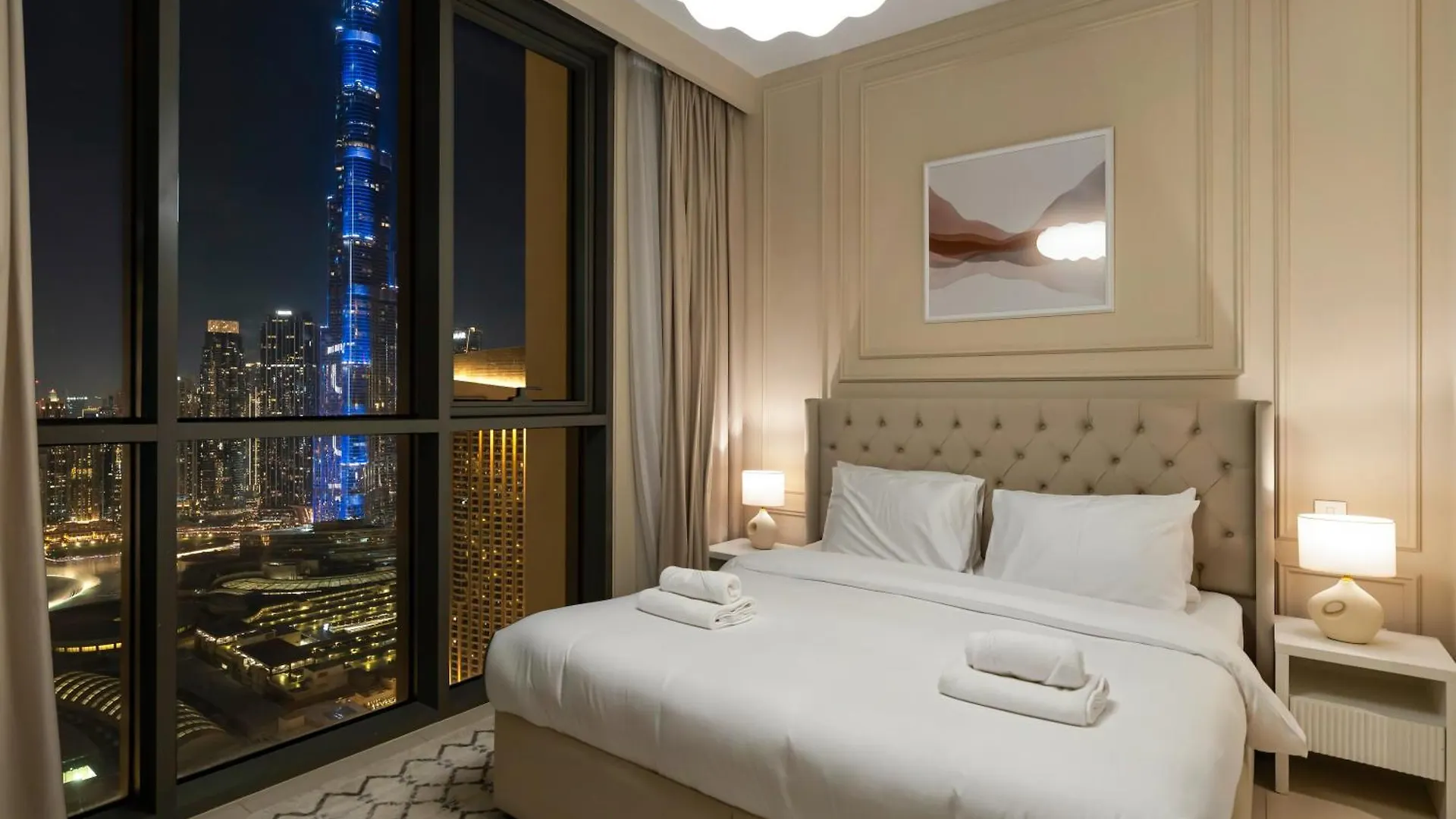 New! High Floor Burj Khalifa Views Located Over Dubai Mall