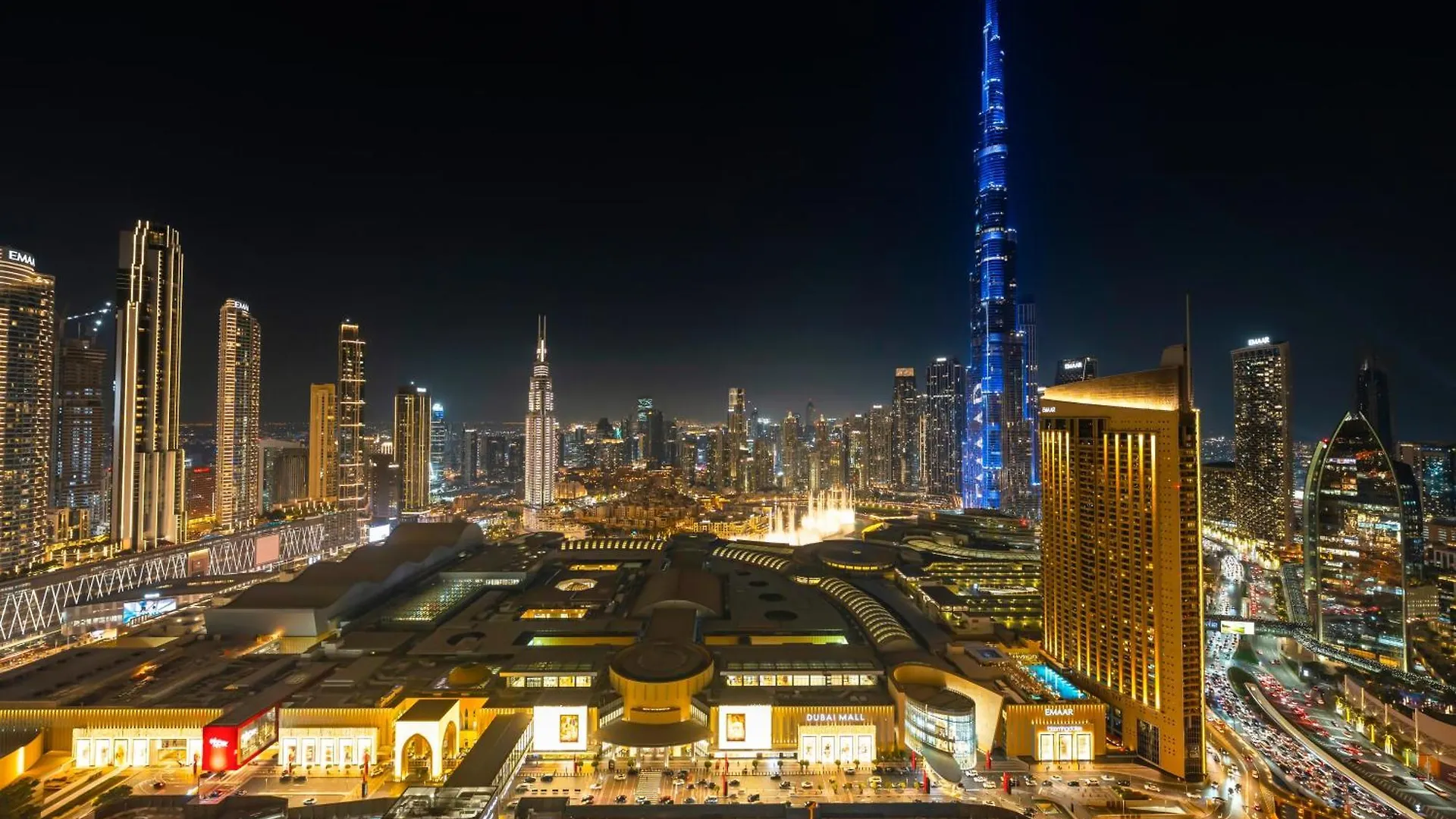 New! High Floor Burj Khalifa Views Located Over Dubai Mall location
